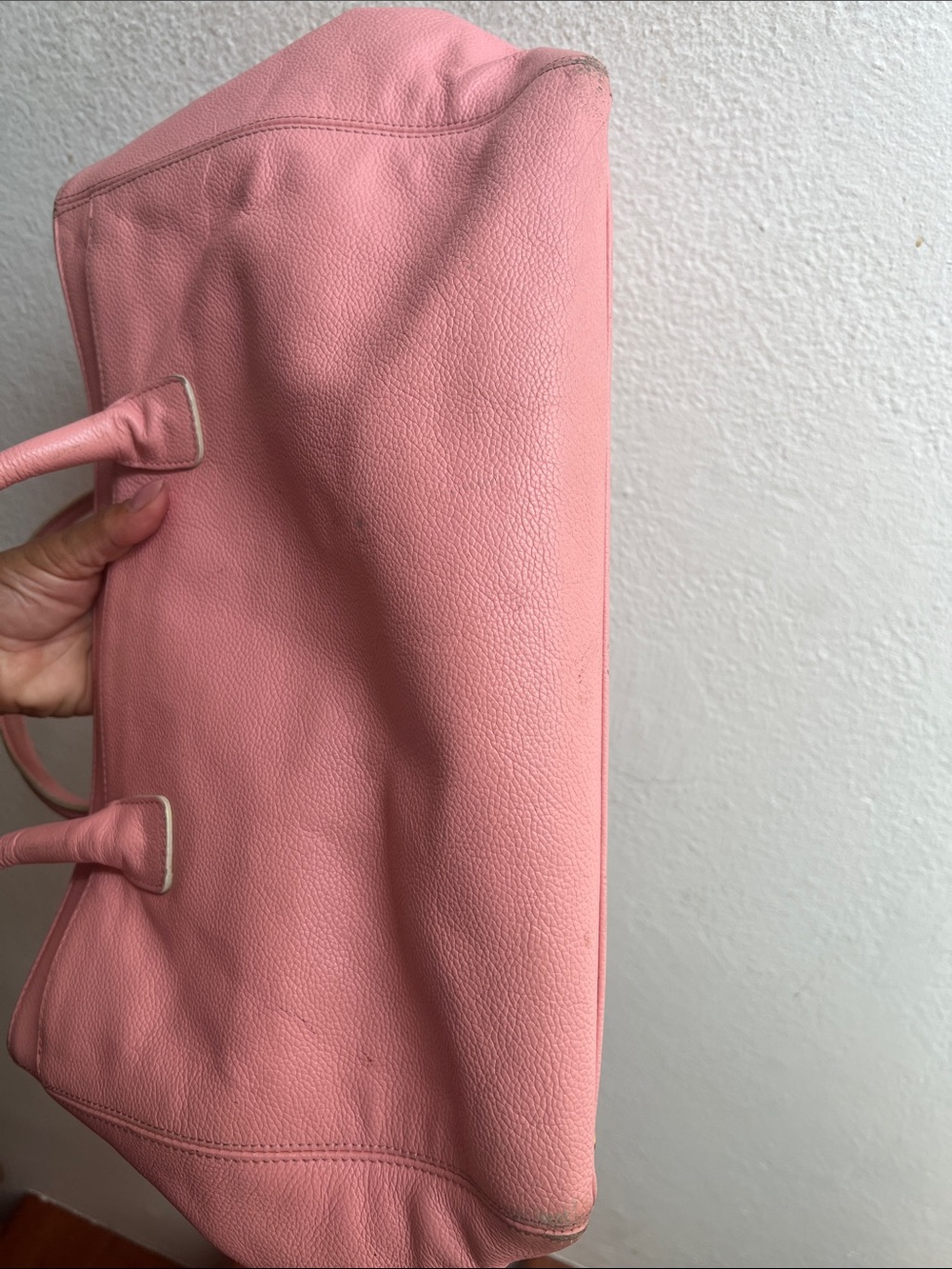 Vintage CHANEL Pink Leather Double-Handle Tote with 24k plated Gold CC Logo - Picture 15 of 16